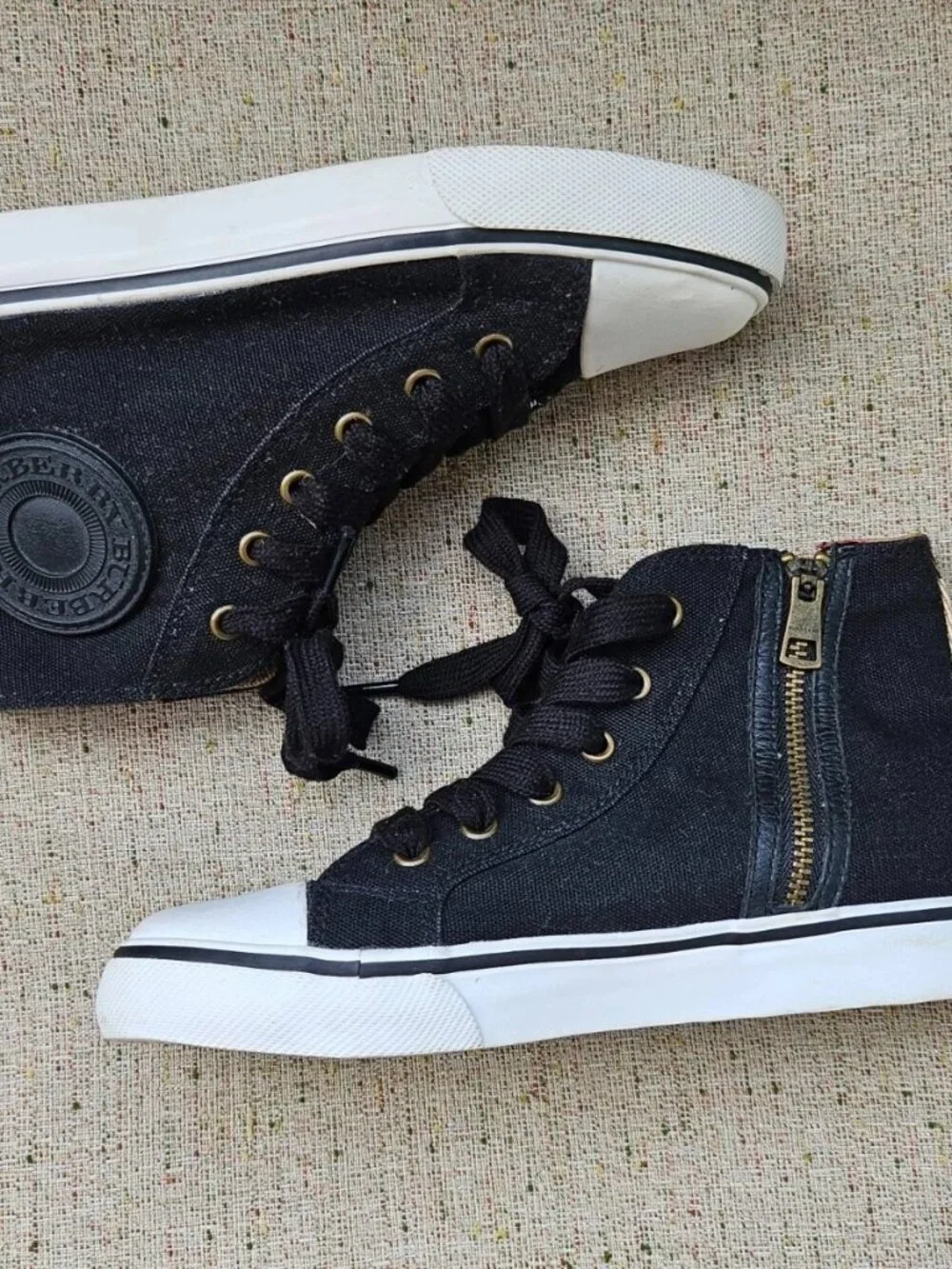 Burberry Kids Shoes High Top Lace Up Sneaker Black Size 32 Authentic
